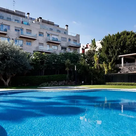 Urbanchicmalaga 3-bedroom Sea Mountain Views, Pool, Parking
