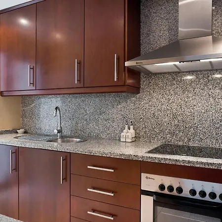 Urbanchicmalaga 3-bedroom Sea Mountain Views, Pool, Parking